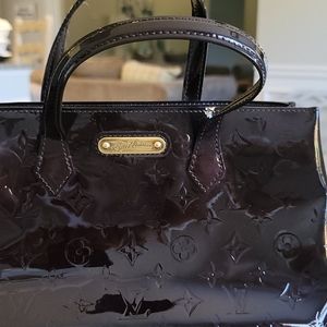 Louis Vuitton small willshire